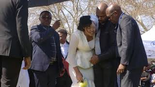 Dumisani Masilela's wife breaks down at husband's grave