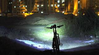 Inton 900+ lumen bike light  - Cree XM-L T6  3.7V 8ah