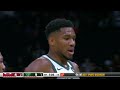 giannis antetokounmpo shoves josh giddey after foul and gets tech 😳