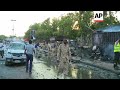 Somalia - A car bomb blast hit a restaurant near the youth and sports ministry / Car bomb hits Mogad