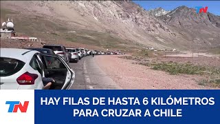 CRUCE A CHILE I Miles de vehículos esperan hasta seis y ocho horas para cruzar el paso fronterizo