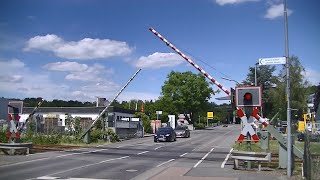 Spoorwegovergang Bad Neuenahr-Ahrweiler (D) // Railroad crossing // Bahnübergang