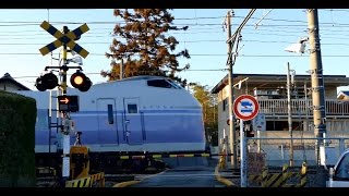 【JR東日本】E351系スーパーあずさ 中央本線 山梨市駅付近 踏切通過シーン