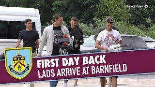 ARRIVALS | Players Arrive Back