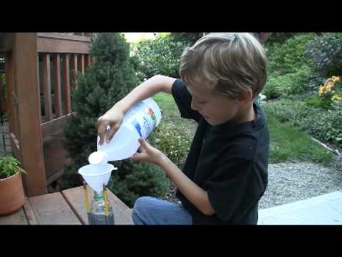 Vinegar and Baking Soda Rocket. Easy design! Vinegar and Baking Soda Rocket. Easy design!