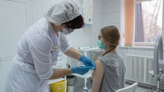 World’s Economic Recovery Delayed by Slow Vaccine Rollouts