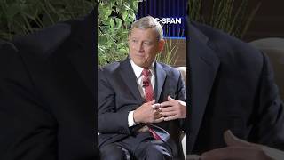 Roberts calls for end to hostility toward judges