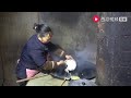 农村四哥：王四幺妈喊嘉诚砍点良姜叶，用来熏腊肉香的很，小时候你砍过吗