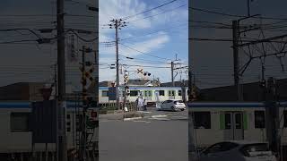 🚉電車と踏切カンカン 響き016  #shorts