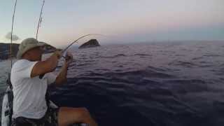 BERGEGGI - IN KAYAK PER UNA BATTUTA DI PESCA IN MARE A SAVONA