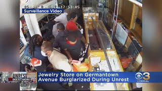 Philadelphia Police Searching For Suspects Who Looted Jewelry Store