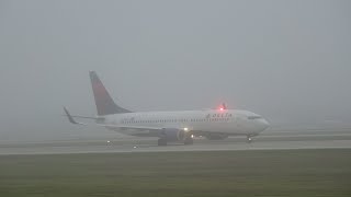 Delta Boeing 737-832 Heavy Fog Departure Out Of Grand Rapids Airport - Plane Spotting