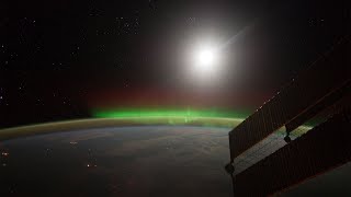 Som ET - 57 - Pale Blue Dot - ISS - Aurora Borealis over the Atlantic Ocean - 4K