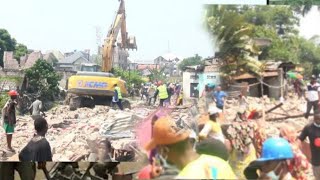 LE 02-12- URGENT , EYINDI, OPERATION COUP DE POING DEMOLITION DES MAISONS NA RIVIERE KALAMU