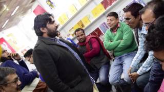 Pradeep Tarkash-Reciting his poetry at world book fair 2017