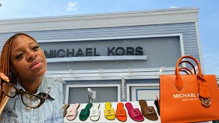 SHOP WITH PEACH 🍑 AT MICHAEL KORS 🛍🤩🛍 I WASN’T SUPPOSE TO BUY ANYTHING 😂😂😂