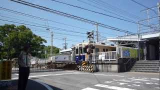 阪神電車梅田行き普通電車武庫川駅近くの踏切から