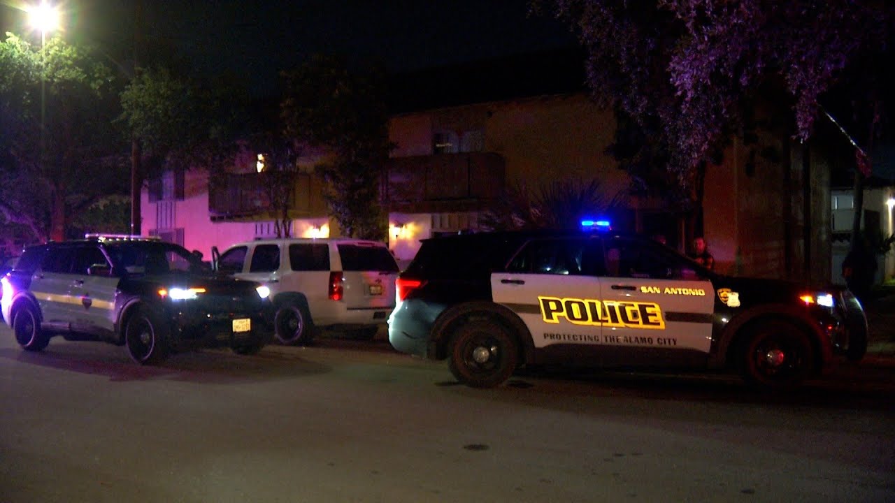 2 Men Shot At West Side Apartment Complex, SAPD Says - YouTube