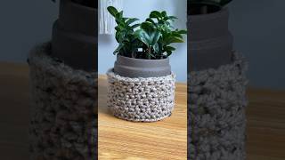 Reversible crochet basket