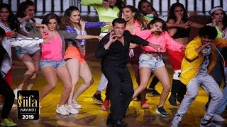 Salman Khan Dance Performance At IIFA Awards 2019