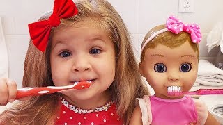 Rutina Matutina de Diana y su muñeca favorita
