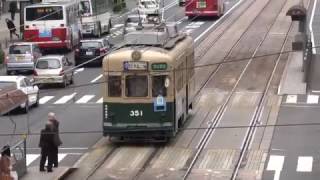 広島電鉄　350形351号車　袋町電停付近にて　201702