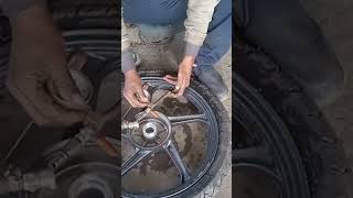 How to make tubeless tyres bike 🚲#funny #vishwakarma #design #gopal Vishwakarma#aircompressor