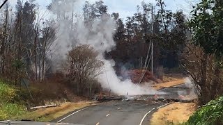 地表から吹き出す噴煙　ハワイ島の立ち入り禁止区域