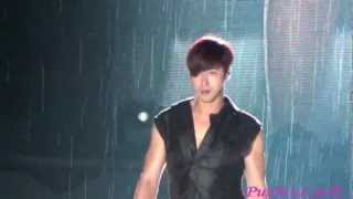 121125 SMTown in BKK Yunho - Dance Battle