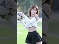 “漂亮的不是眼睛，是眼睛里的你” 足球 百褶裙少女 shorts