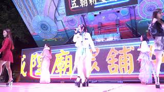 美女歌手 演唱: