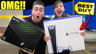 Little Sister Goes Dumpster Diving For The First Time Ever!! Best Buy Dumpster Diving JACKPOT!! OMG!