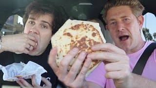 TRYING TACO BELL FOR FIRST TIME W/ THE VLOG SQUAD!!