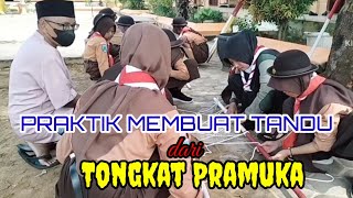 Praktik Membuat Tandu dari Tongkat Pramuka