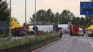 Raw: Cargo Plane Overshoots Italian Airport