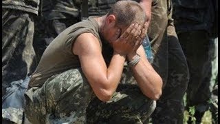 Украинский пограничник звонит маме домой (18+)