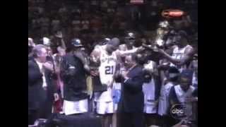 Tim Duncan's Near Quadruple Double in the 2003 NBA Finals (21pts, 20reb, 10ast, 8blk)