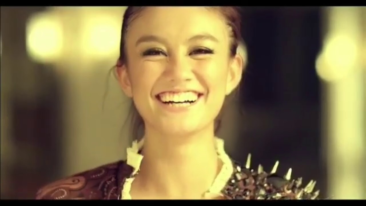 Agnes Monica Muda Music Video Youtube