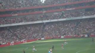 Emirates Cup 2010 - Arsenal vs AC Milan - Day 1 - Mexican Wave