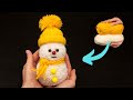 A funny pom pom snowman - so simple to realize a handmade gift!