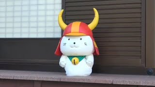 ひこにゃんの、じゃんけんのポーズ