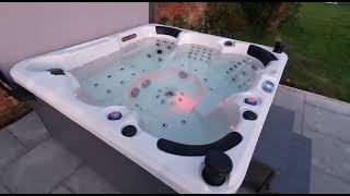 Palma Hot Tub with a Sterling Silver shell and Grey cabinet.