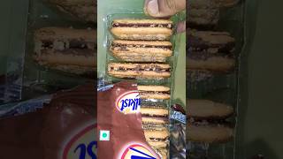 'Malkist Chocolate Flavoured Crunchy Layered Cracker Biscuit😋😋'#shortsfeed #shorts #shortvideo #food