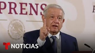 AMLO arremete contra la prensa tras divulgar el teléfono de una reportera | Noticias Telemundo