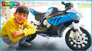 Jason Plays with New Surprise Kids Motorcycle