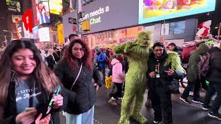 New York City: Christmas Night In Times Square