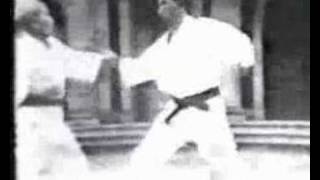 Gichin Funakoshi VS Isao Obata ( KUMITE)