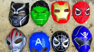 mencari mainan, menemukan mainan, topeng, Spiderman, Hulk, Ultraman, poweranger, Ironman, poweranger