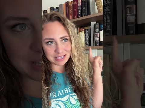 Is there a dictionary for the Bible?