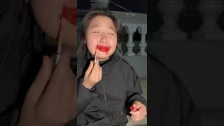 hahahi - Em Gái Ngốc Ăn Son Môi Thật II Stupid Girl Eating Real Lipstick I Hà Hà Hí I #shorts